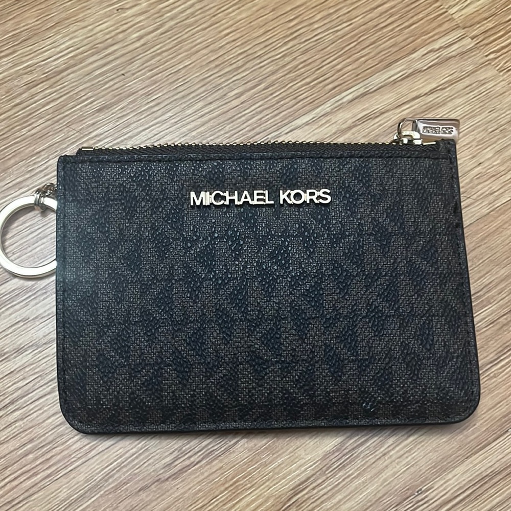 EUC MICHAEL KORS Jet Set Travel Coin Purse brown